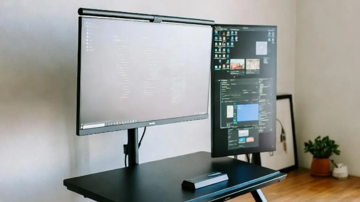 Best Standing Desk Converters 2025: Benefits, Buying Guide & Height Tool